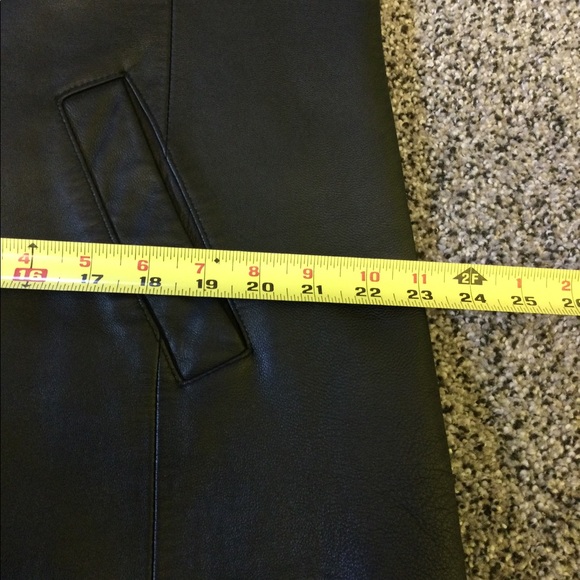 L Croft & Barrow black lambskin leather coat - Picture 12 of 16